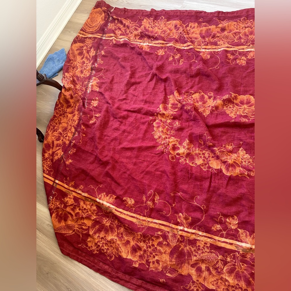 Williams Sonoma 70” by 108” Thanksgiving Linen Tablecloth - Picture 12 of 15